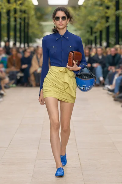 Look 43